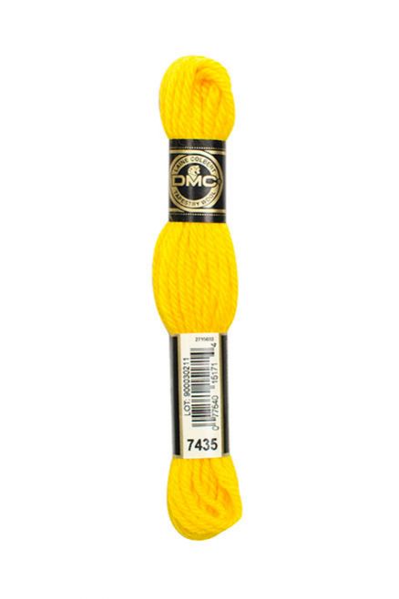 7435