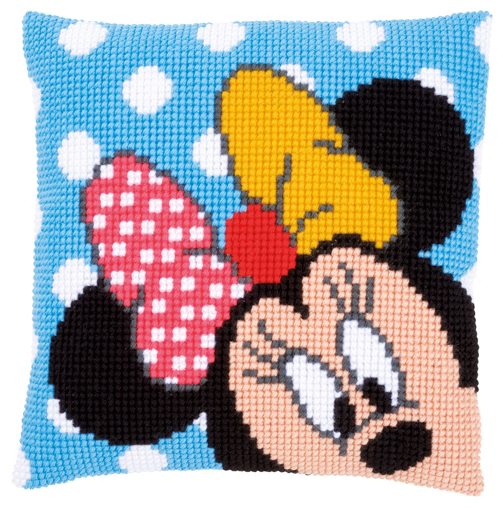 Minnie che sbircia