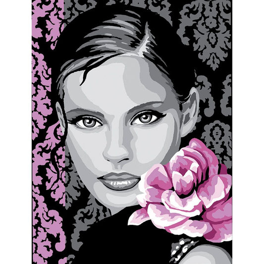 Donna in bianco, nero e rosa
