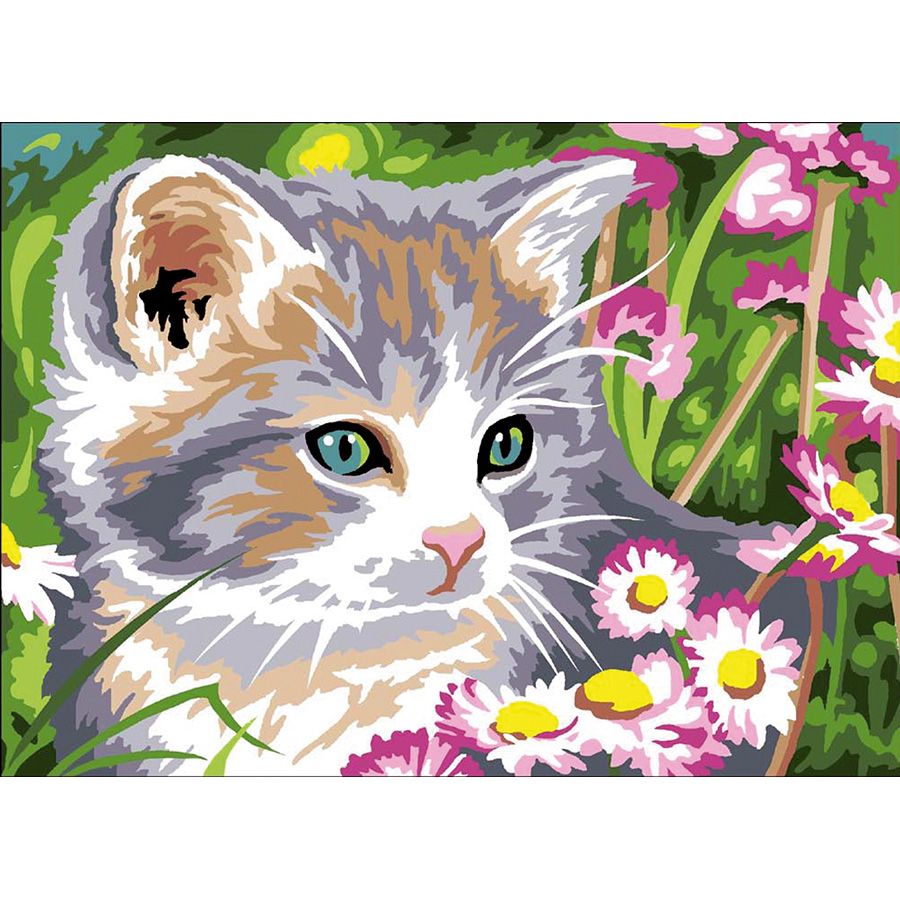 Gattino grigio tra i fiori