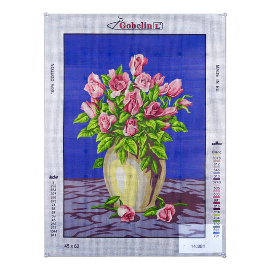 Tulipani rosa su sfondo blu