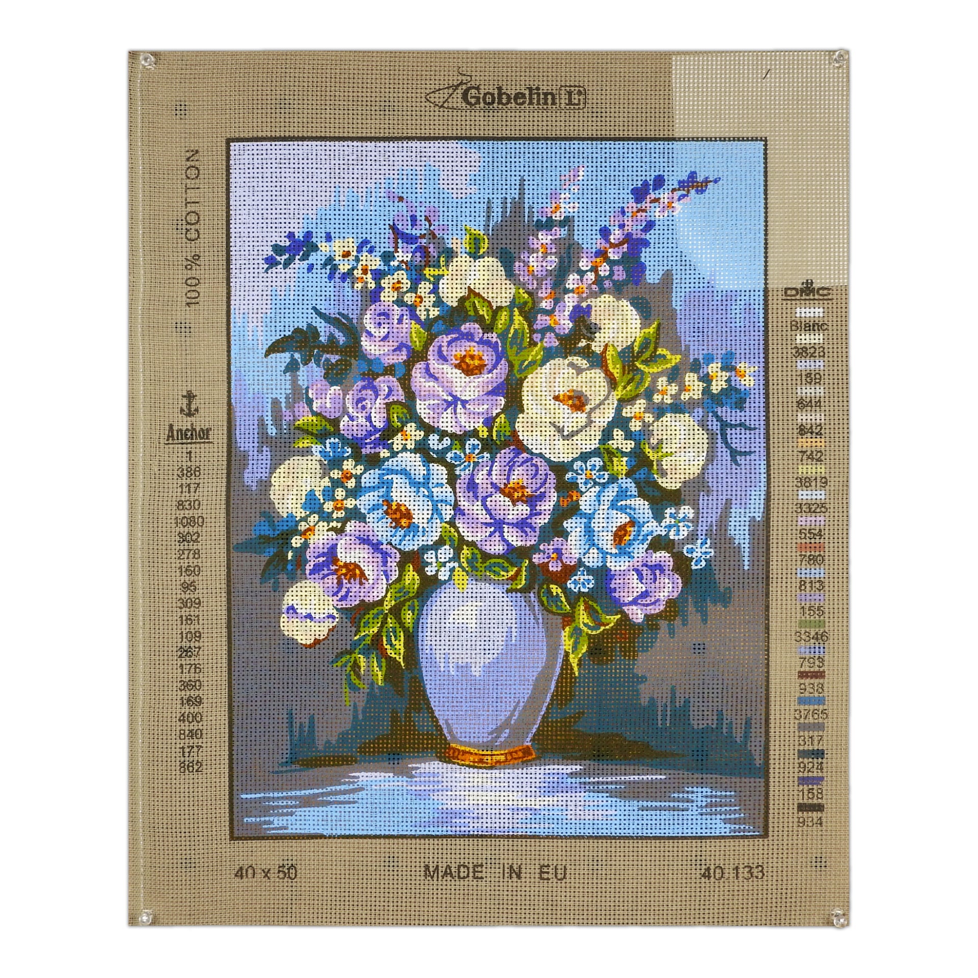 Vaso di fiori blu e viola