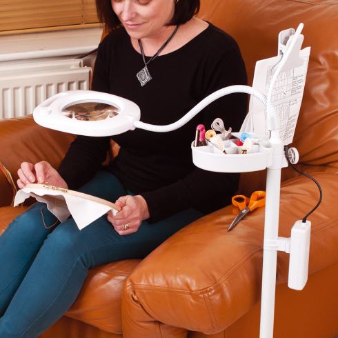 Lampada d'ingrandimento 4 in 1
