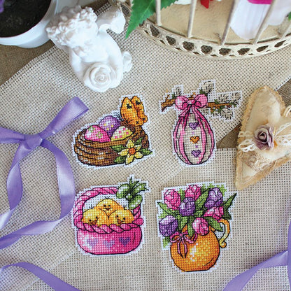 Pulcini e uova di Pasqua