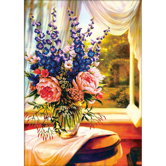 Vaso di fiori alla finestra