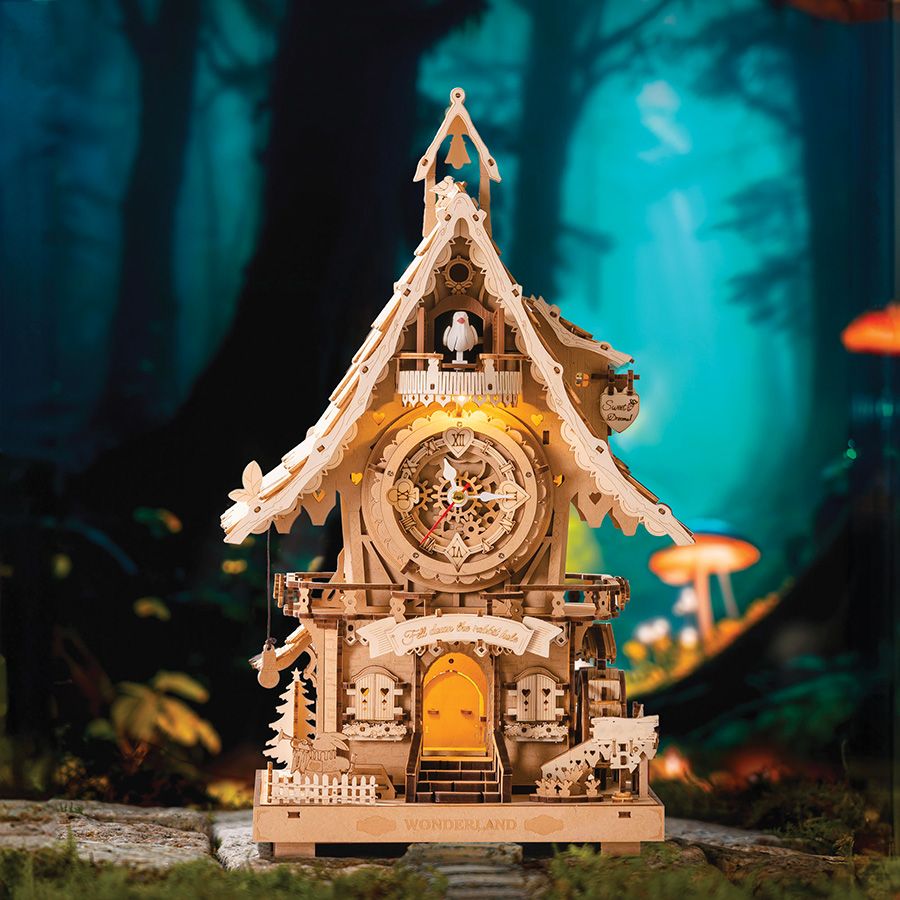 Orologio a cucù in legno