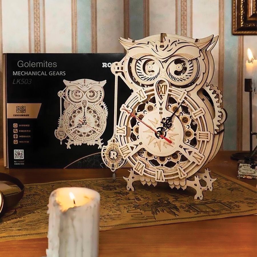 Orologio da parete con gufo