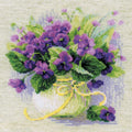 Vaso di fiori viola
