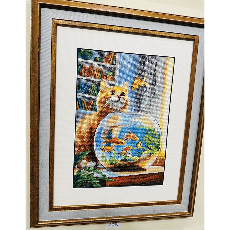 Gatto con i pesciolini