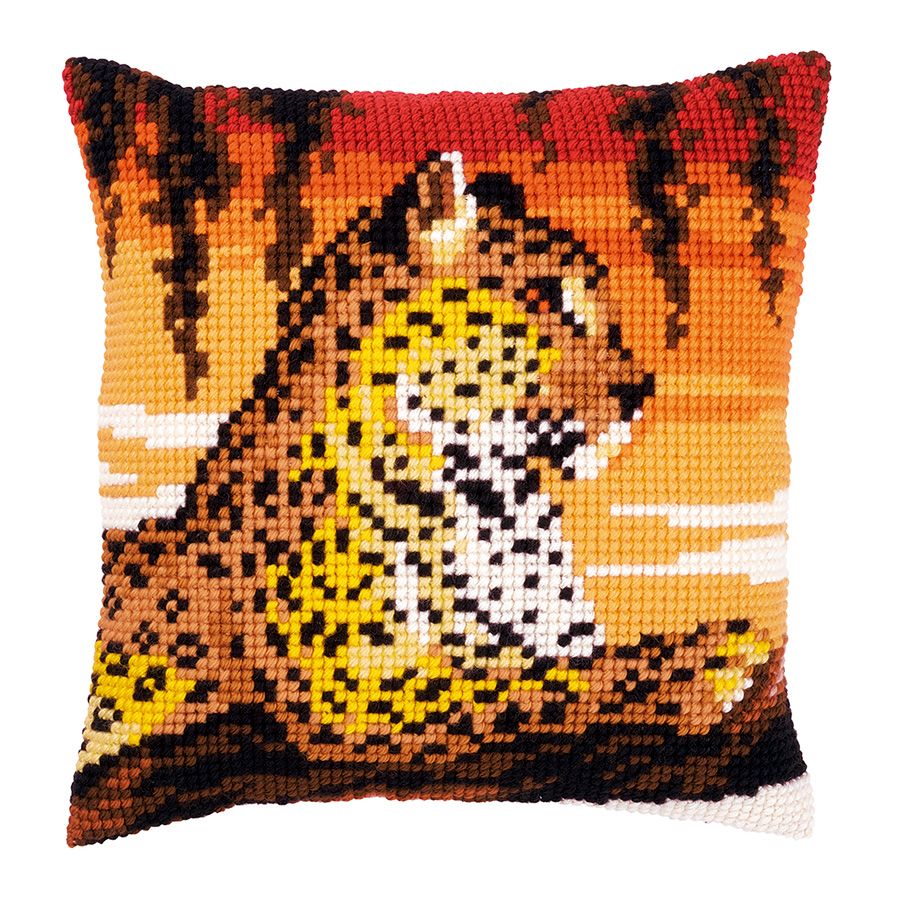 Leopardo al tramonto